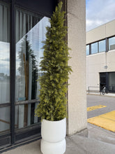Charger l'image dans la galerie, Artificial Cedar tree with UV resistance -8'