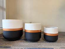 Charger l'image dans la galerie, Elegant Tricolor Plant Pots