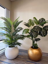 Charger l'image dans la galerie, Oversize White Fiberglass Globe Pot (21" H x 25" W)