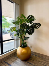 Charger l'image dans la galerie, Oversize White Fiberglass Globe Pot (21" H x 25" W)