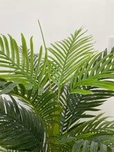 Charger l'image dans la galerie, High-quality artificial palm tree leaves with intricate detailing, perfect for indoor décor.