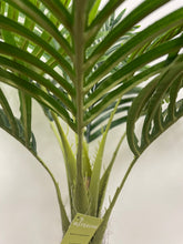 Charger l'image dans la galerie, Close-up view of green palm tree fronds showcasing the detailed leaf structure of an artificial palm plant.