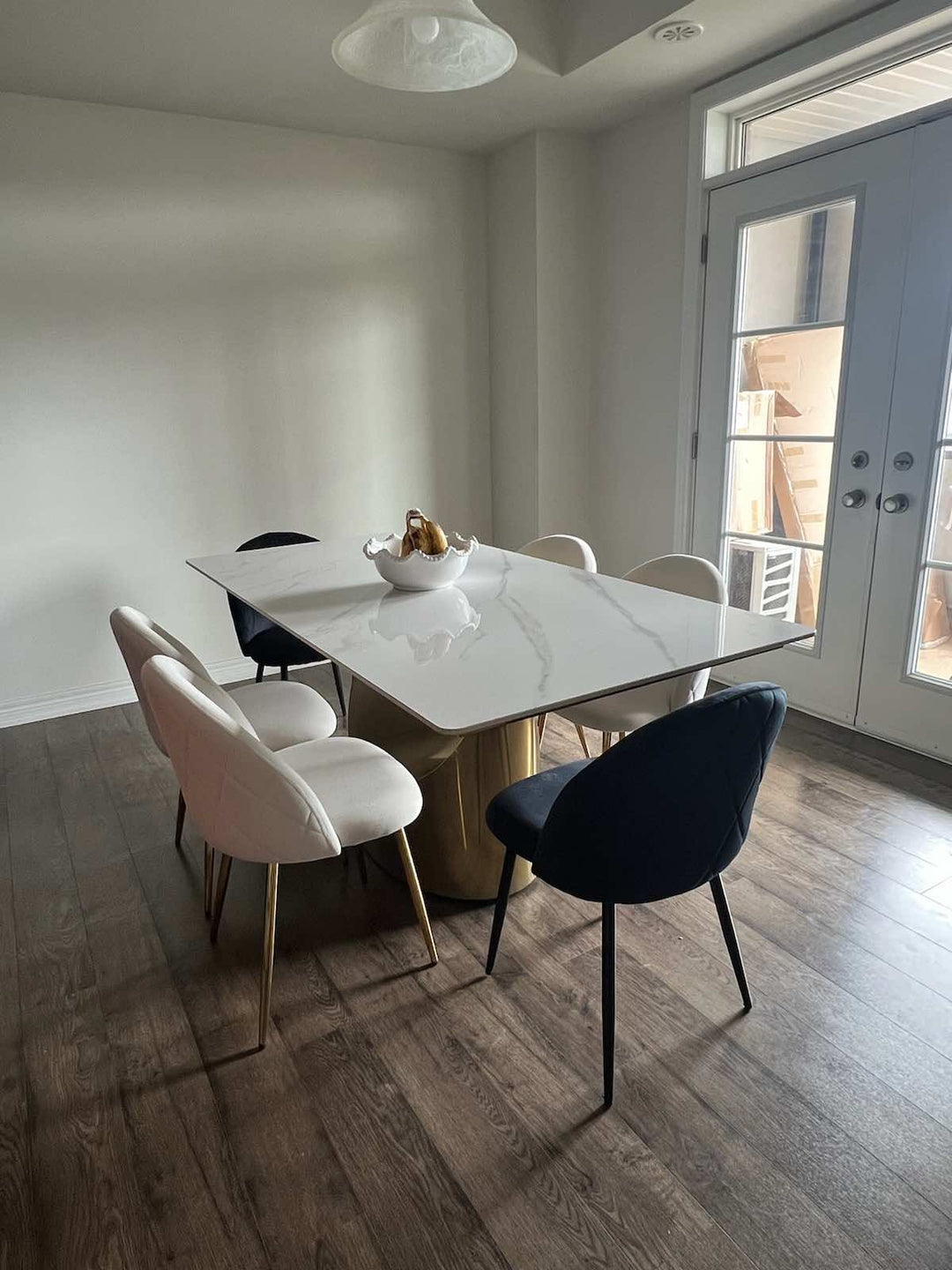 Style Blend: How to Mix Furniture Pieces Without Clashing