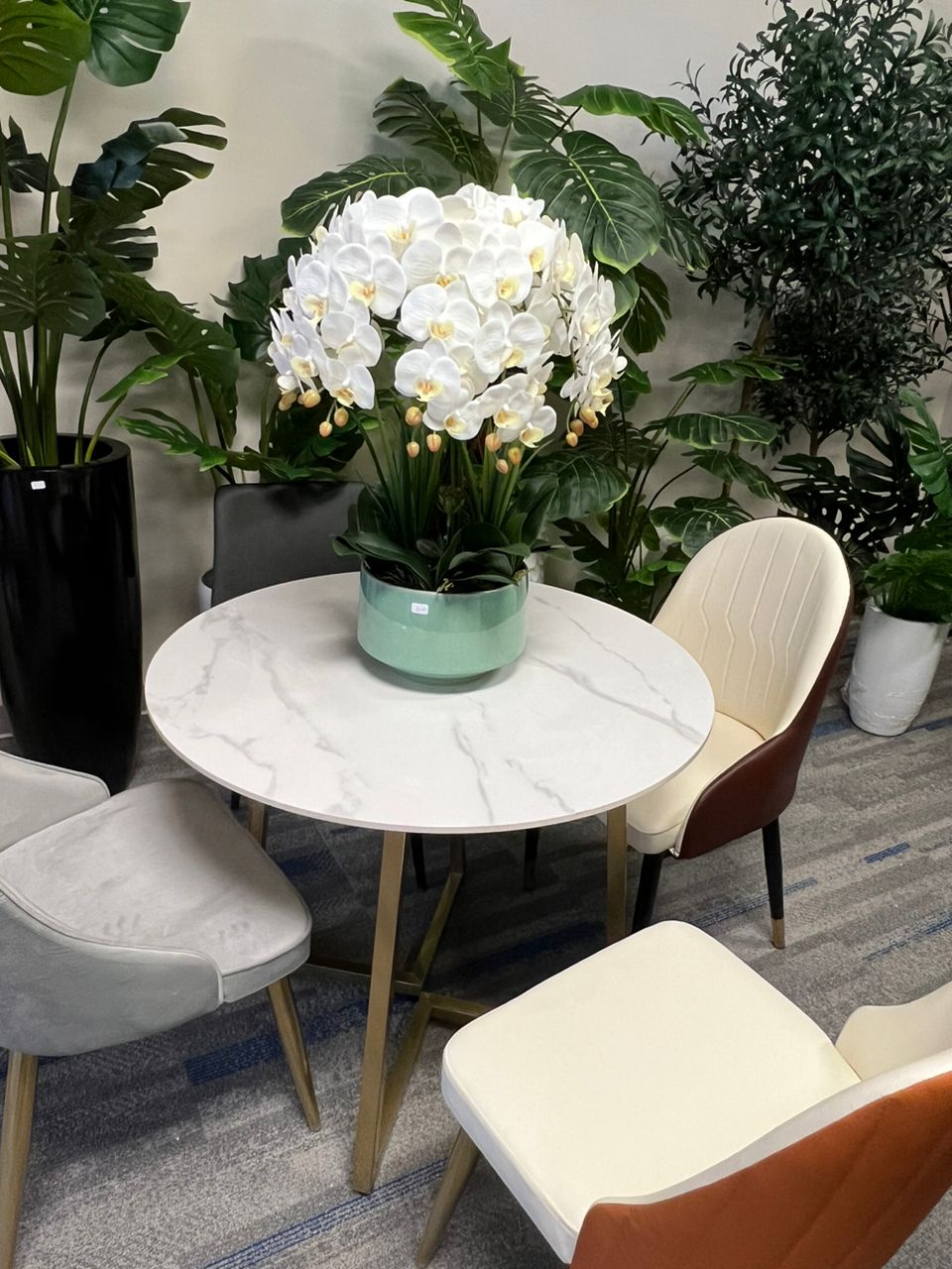 Repair or Replace? What to Do When Your Sintered Stone Table Is Damaged