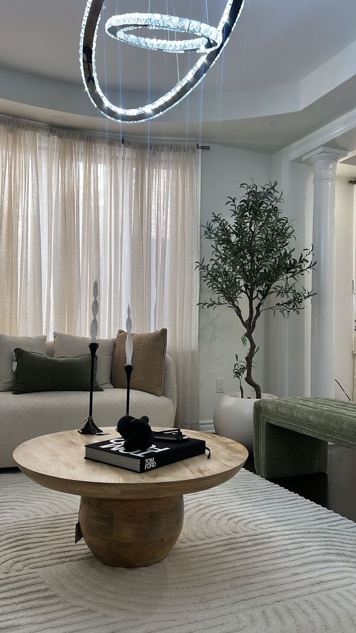 Class Up Your Office and redecorate with Premium-Grade Faux Plants