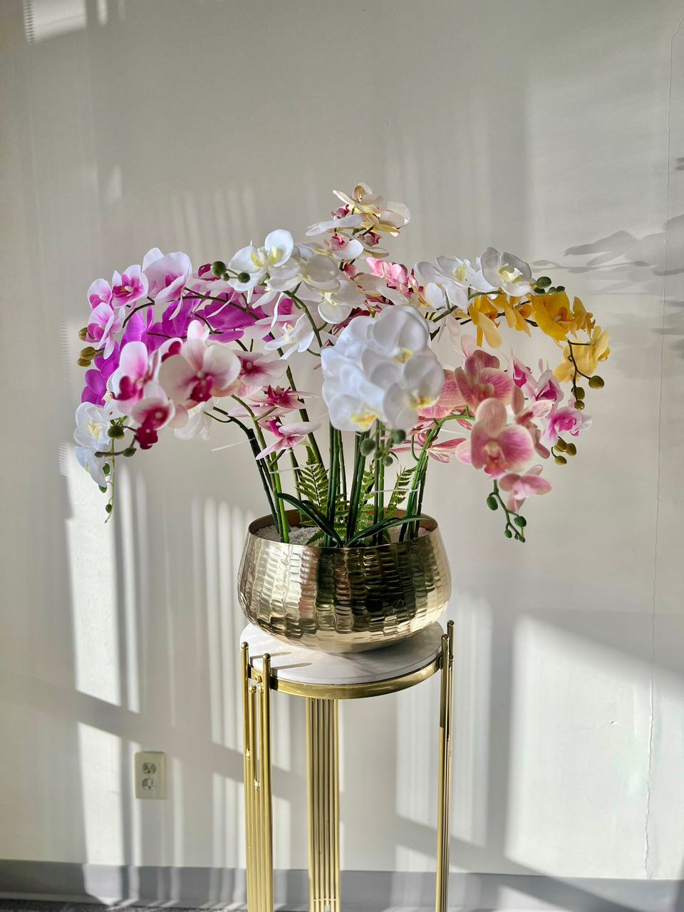 Crafting Beautiful Arrangements with Artificial Flowers and Greenery