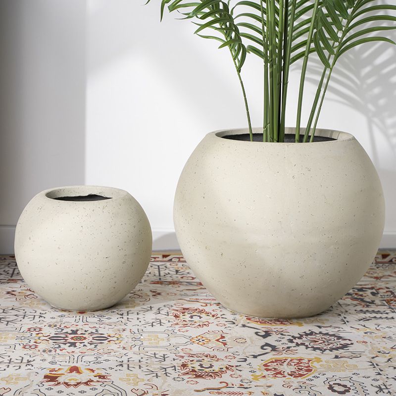 The Impact of Planters on Outdoor Aesthetics and Functionality