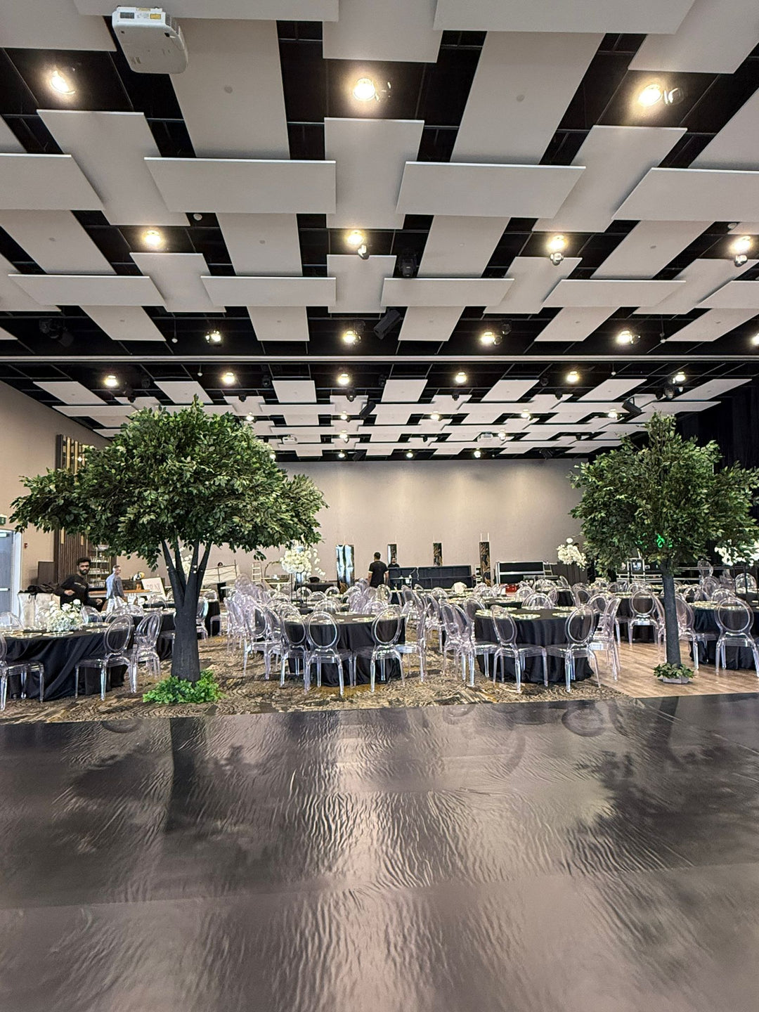 Faux Florals That Wow: Create a Show-Stopping Event Setup