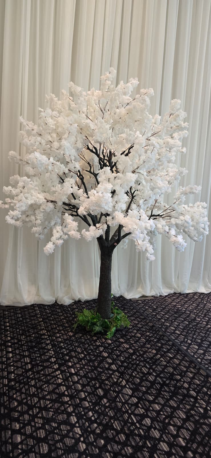 Seasonal Styling with Artificial Trees: Décor Ideas for Every Occasion