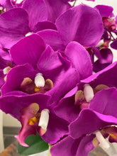 Charger l&#39;image dans la galerie, Silk artificial orchid Arrangement
