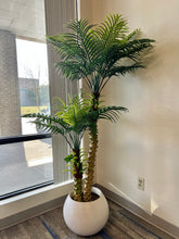 Load image into Gallery viewer, Artificial Palm tree - 6’
