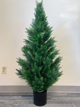 Load image into Gallery viewer, Artificial cedar tree with UV resistance -4’
