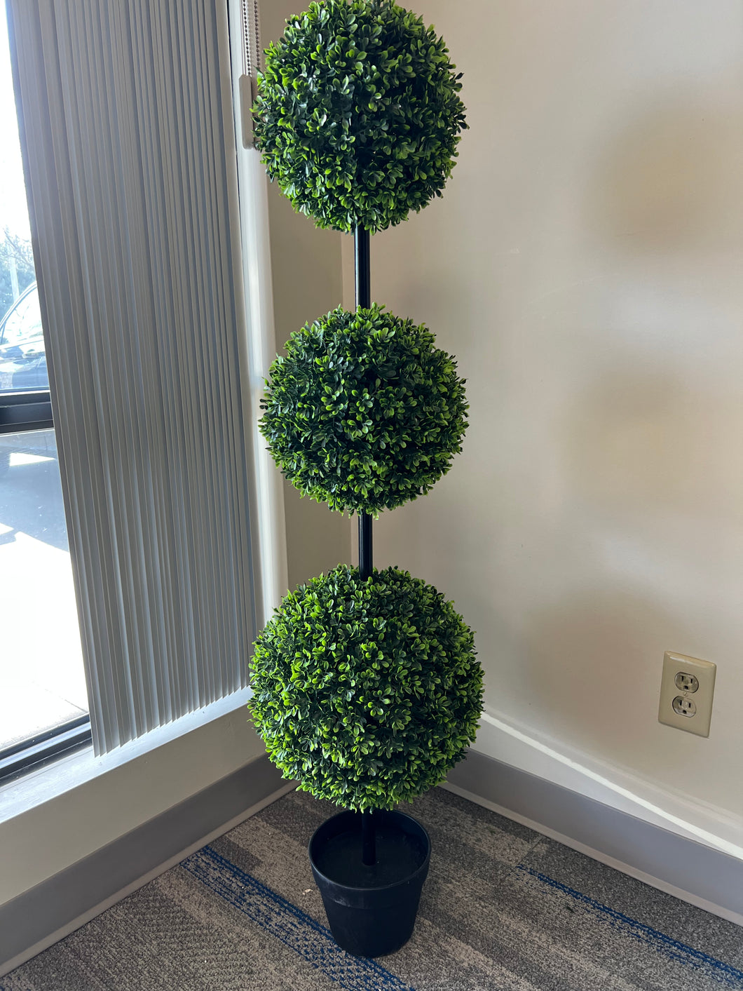 Artificial Topiary Boxwood Tree - 4' (UV Resistant)
