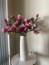 Charger l&#39;image dans la galerie, Pink Magnolia Flowers Arrangement with Tall White Vase
