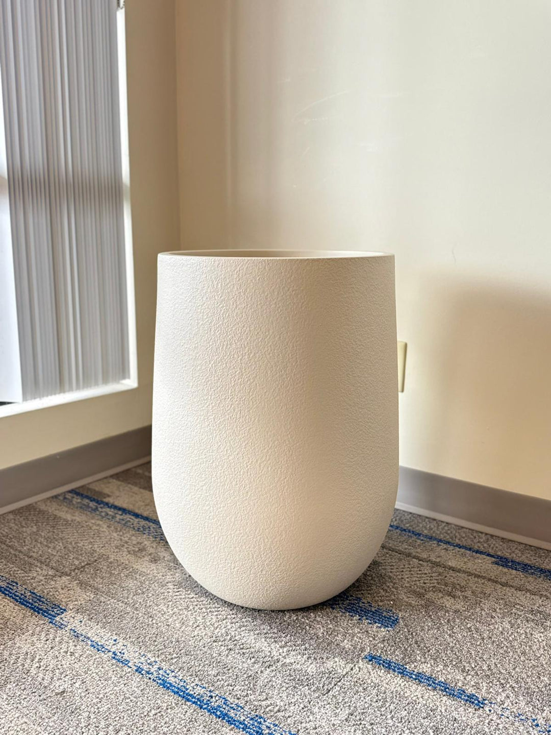 Modern Cream White Resin Planters