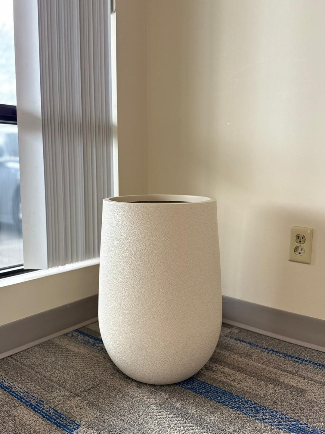 Modern Cream White Resin Planters