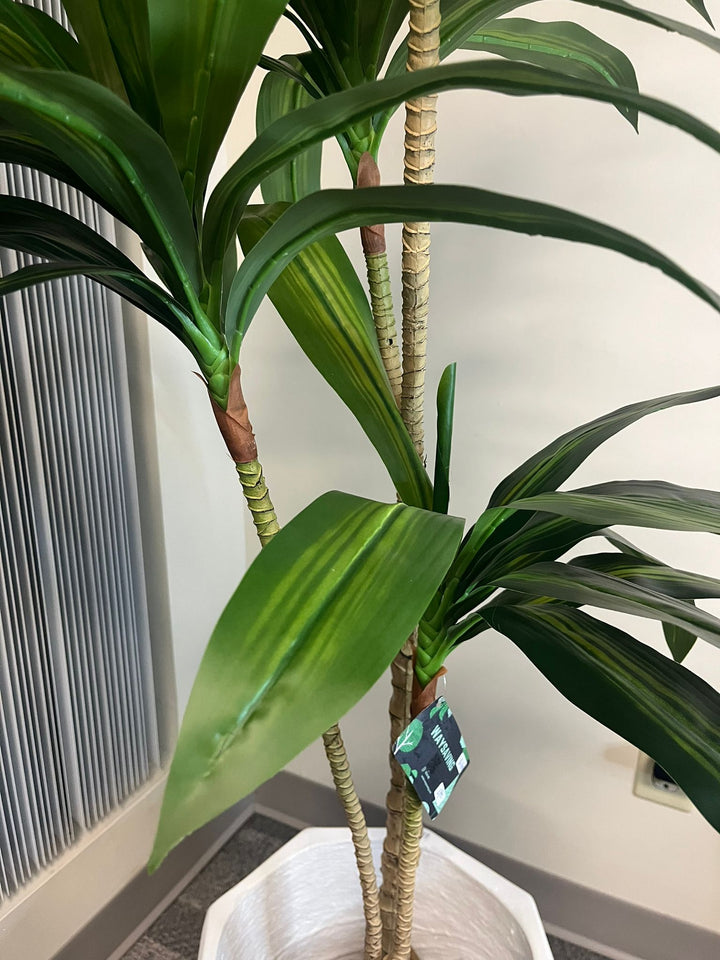 Artificial Yucca plant - 5ft