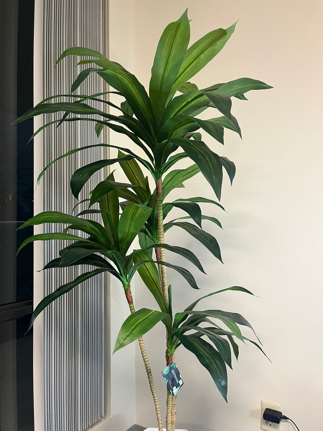 Artificial Yucca plant - 5ft