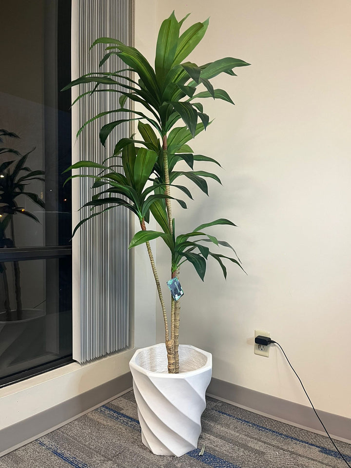 Artificial Yucca plant - 5ft