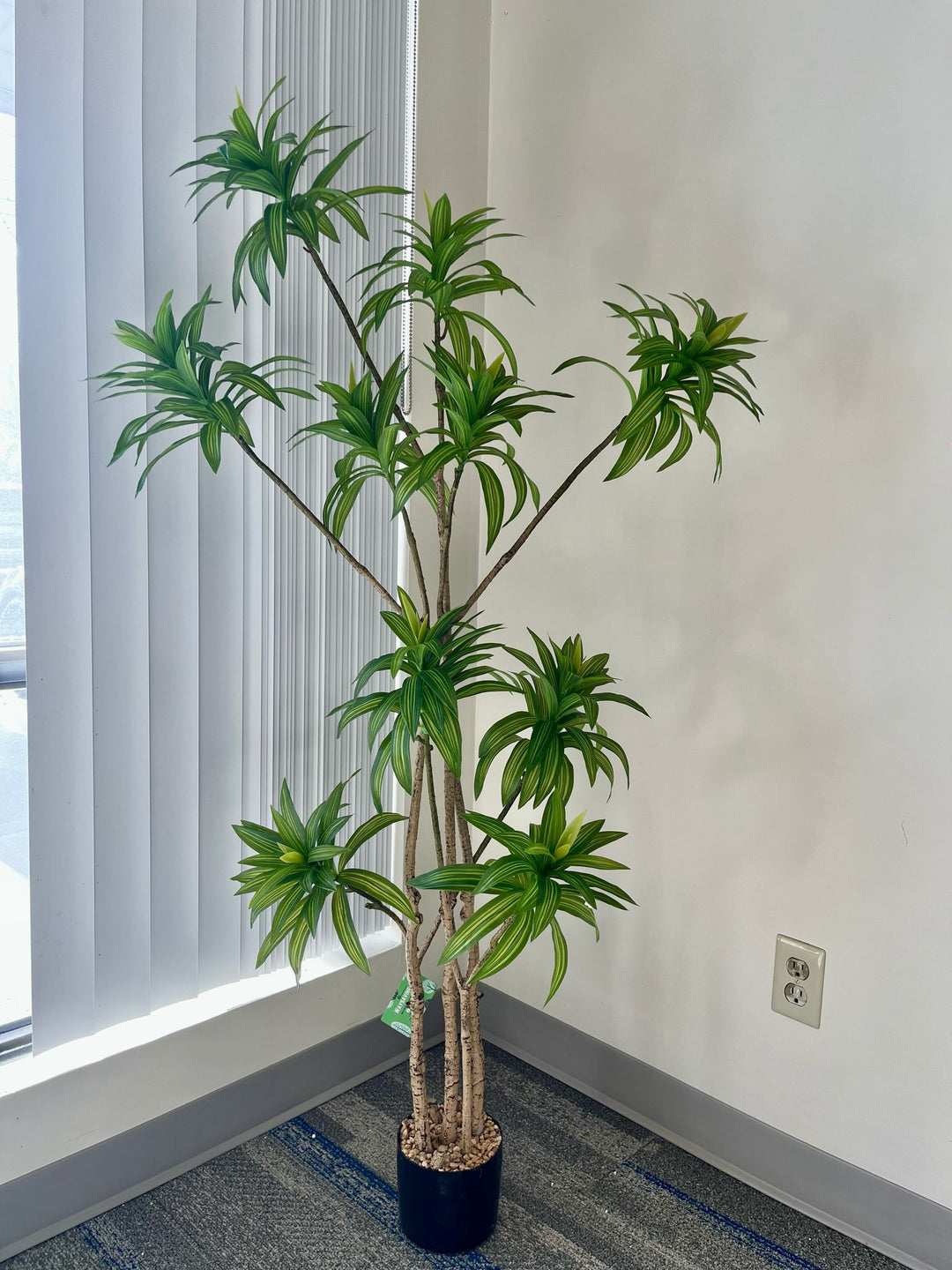 Artificial Yucca Plant- 5ft