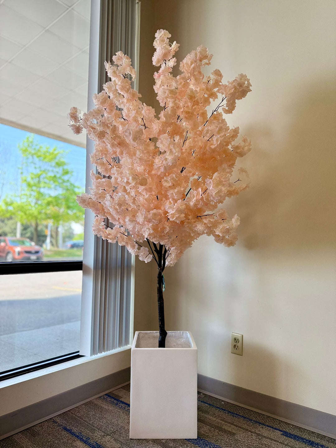 Square Fiberglass Pot- White